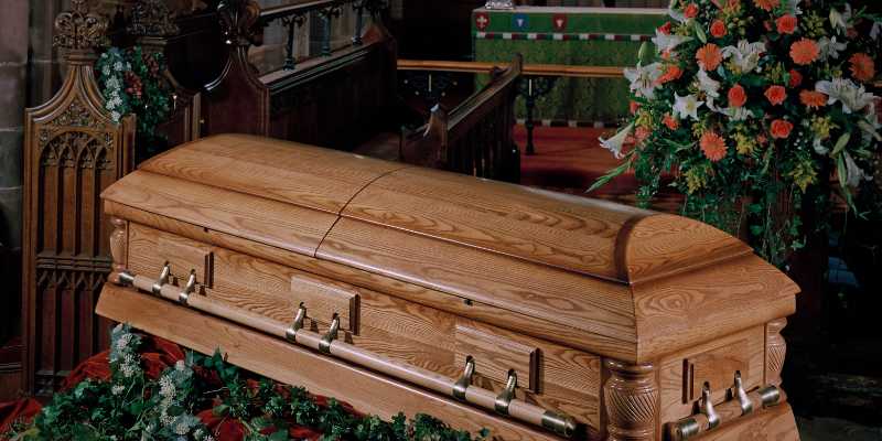 Some special cases when dreaming about a coffin